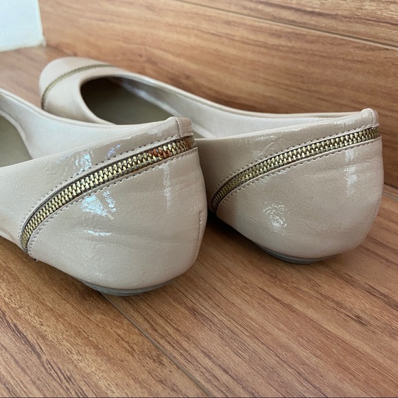 Kelly and Katie Flats - Picture 3 of 4